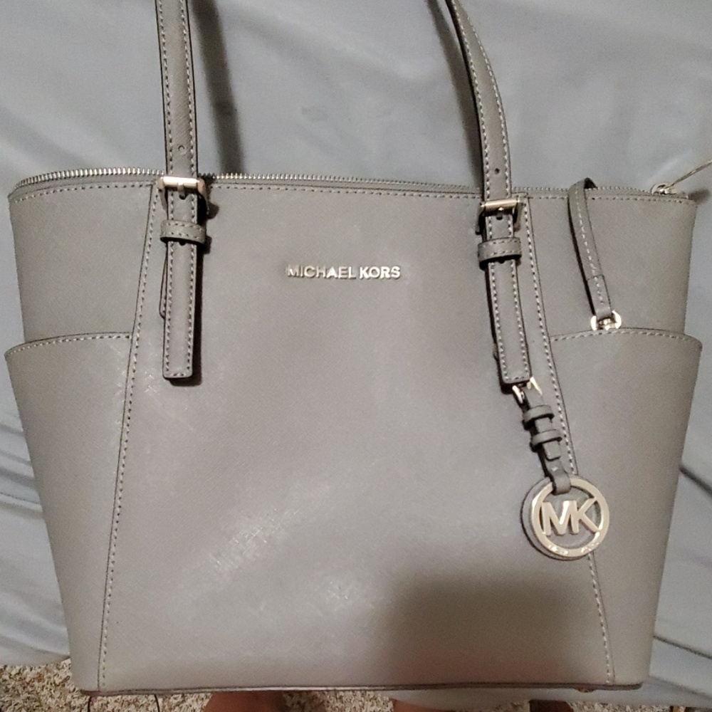 Purse - Picture 2 of 2